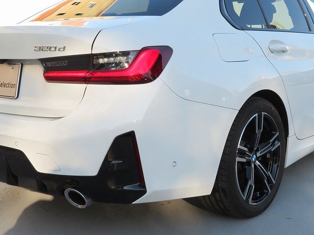 320d xDrive Berline RHD