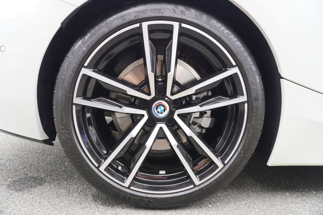 G29 z4 sDrive20i RHD