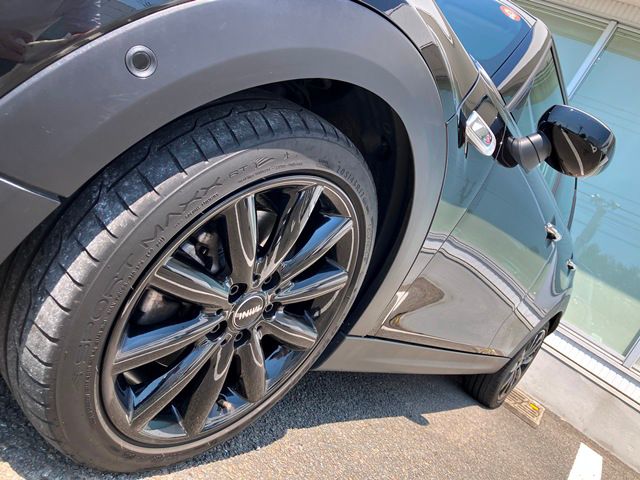 F55 COOPER S D(AT)