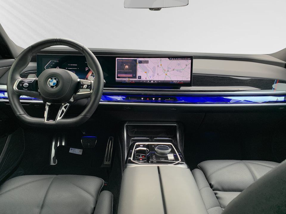 BMW 740