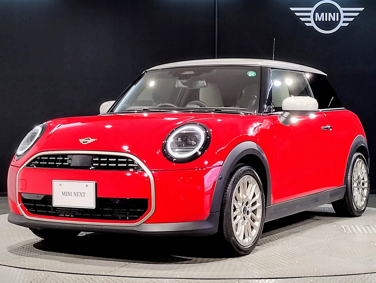 THE NEW MINI COOPER (3-DOOR) C