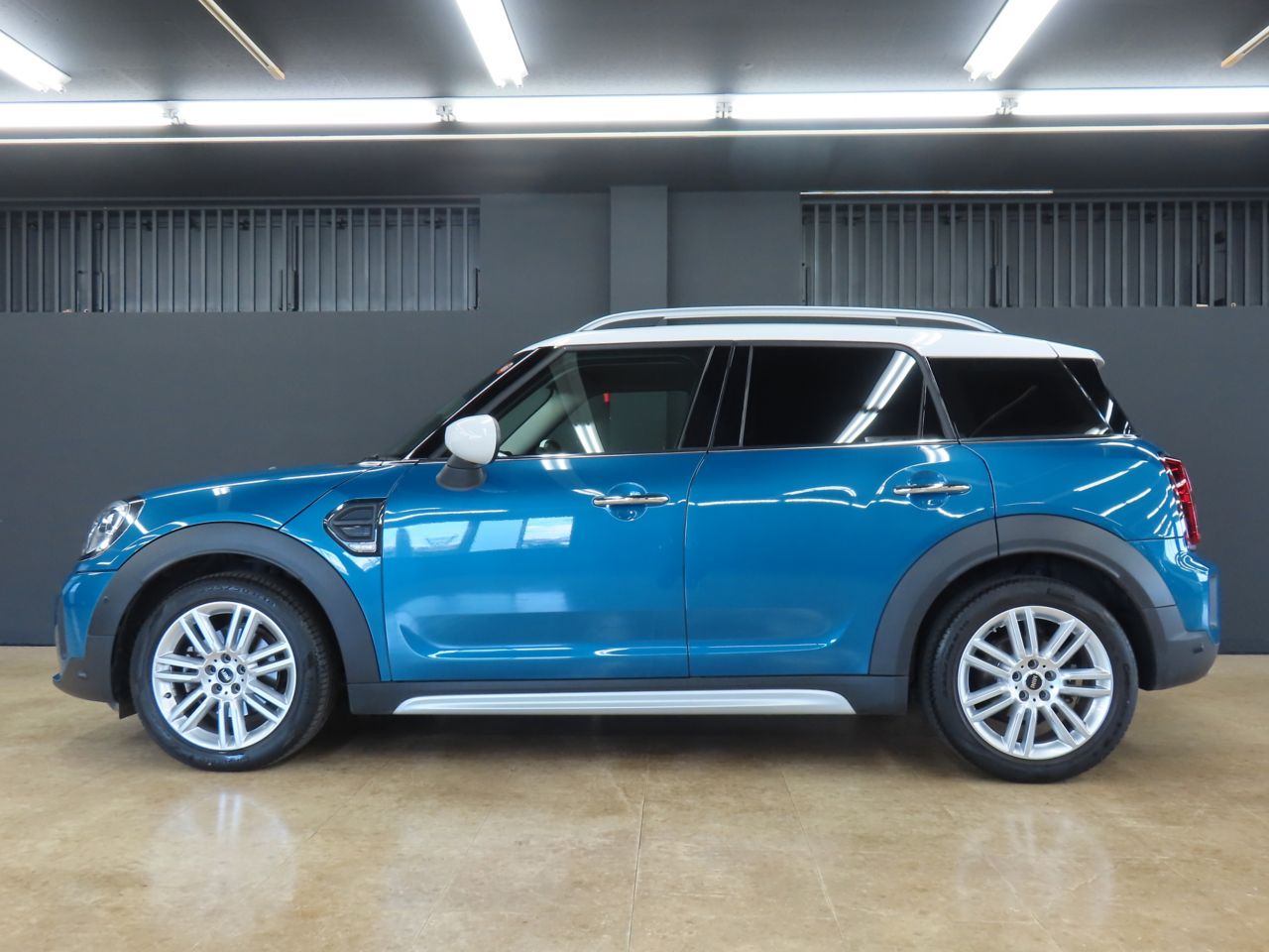 MINI Cooper F56 RHD