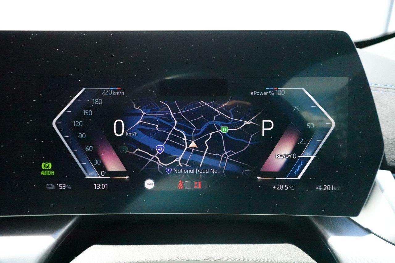 iX2 xDrive30 MSP