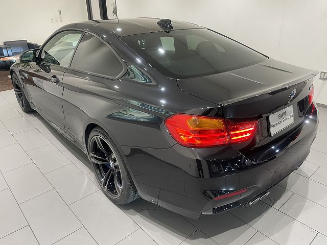 M4 CO