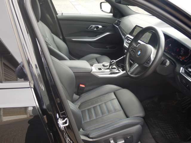 330i Berline RHD