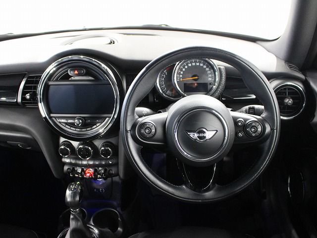 MINI CONVERTIBLE COOPER