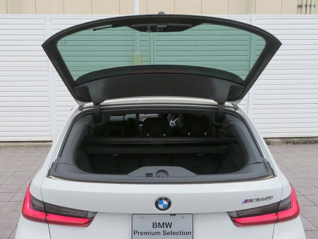 G21 M340i xDrive Touring LCI RHD
