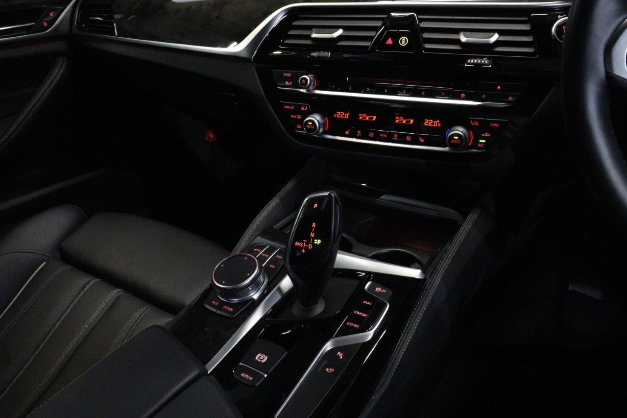 530I