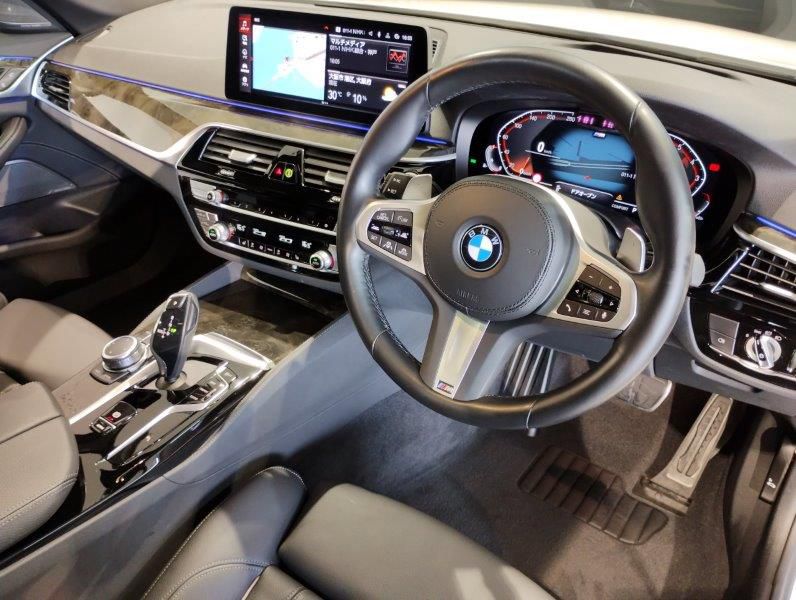 520i Sedan RHD