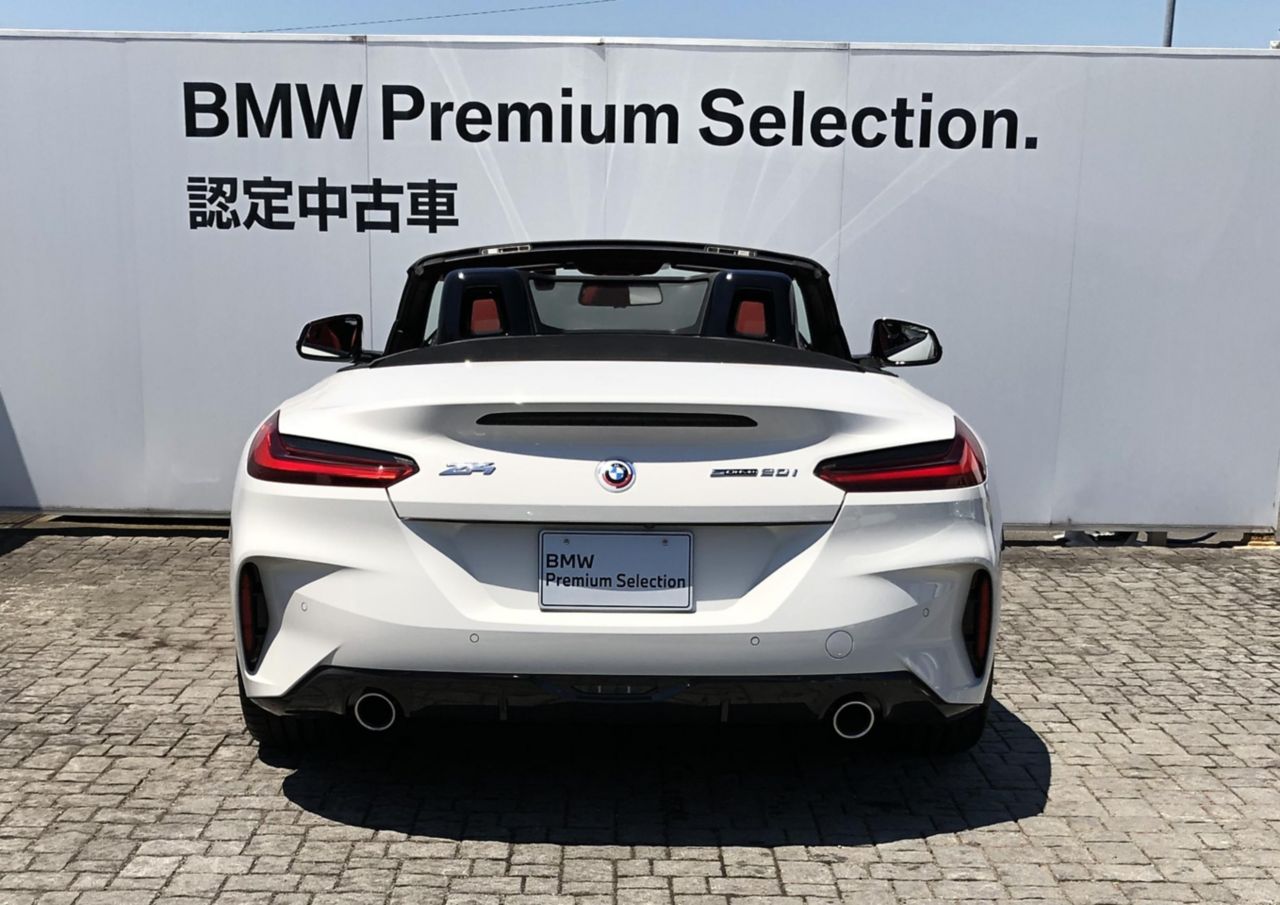 G29 z4 sDrive20i RHD