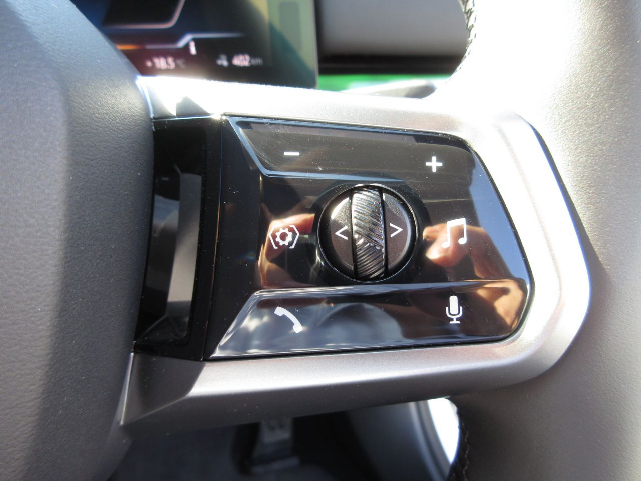 BMW i5 eDrive40 Sedan RHD