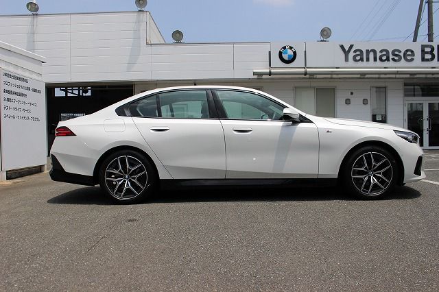520i Sedan RHD