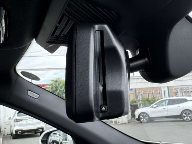 BMW i5 eDrive40 Sedan RHD