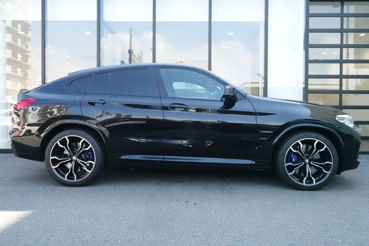 X4 M RHD
