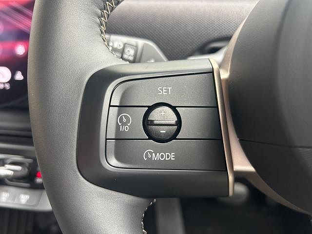 J01 MINI Cooper E