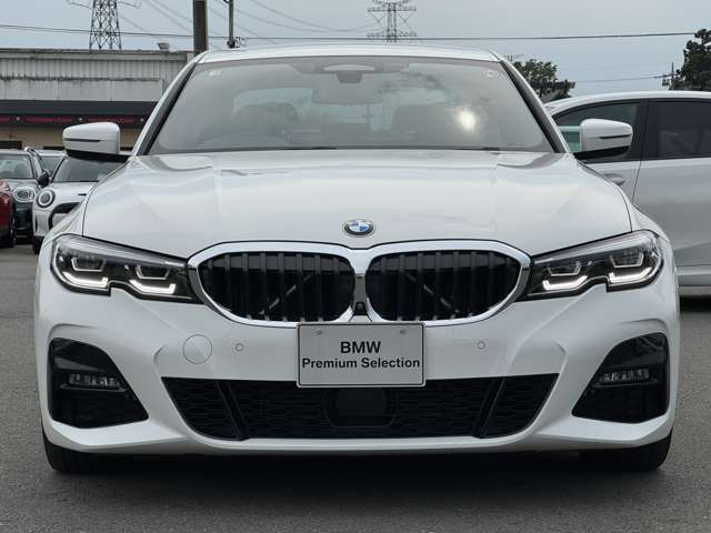 G20 320i Saloon RHD TU