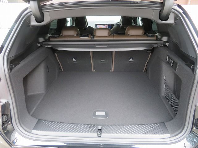 X3 M50 US