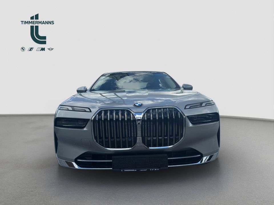 BMW 740