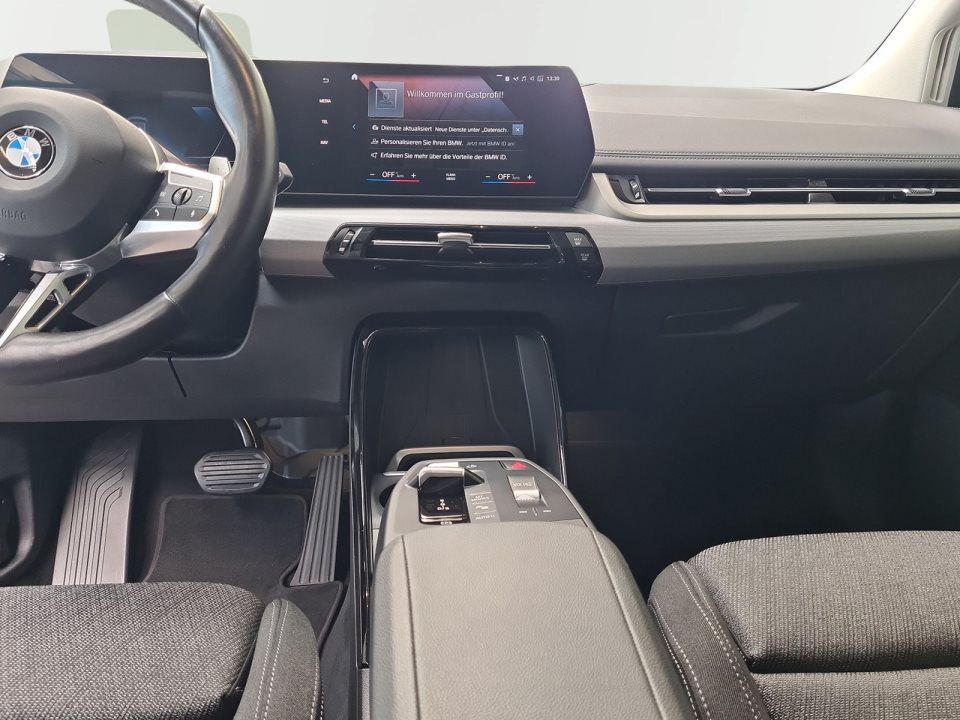 BMW 218