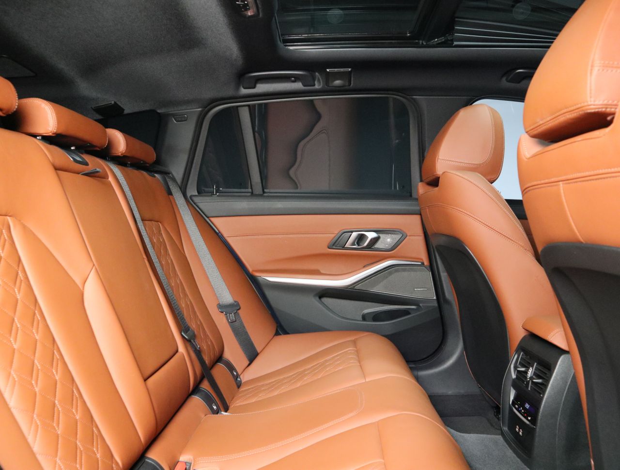 G21 M340i xDrive Touring LCI RHD