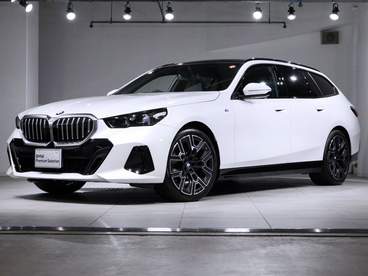 523d xDrive Touring M Sport