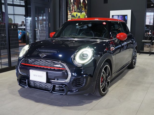 MINI JOHN COOPER WORKS 3 DOOR.