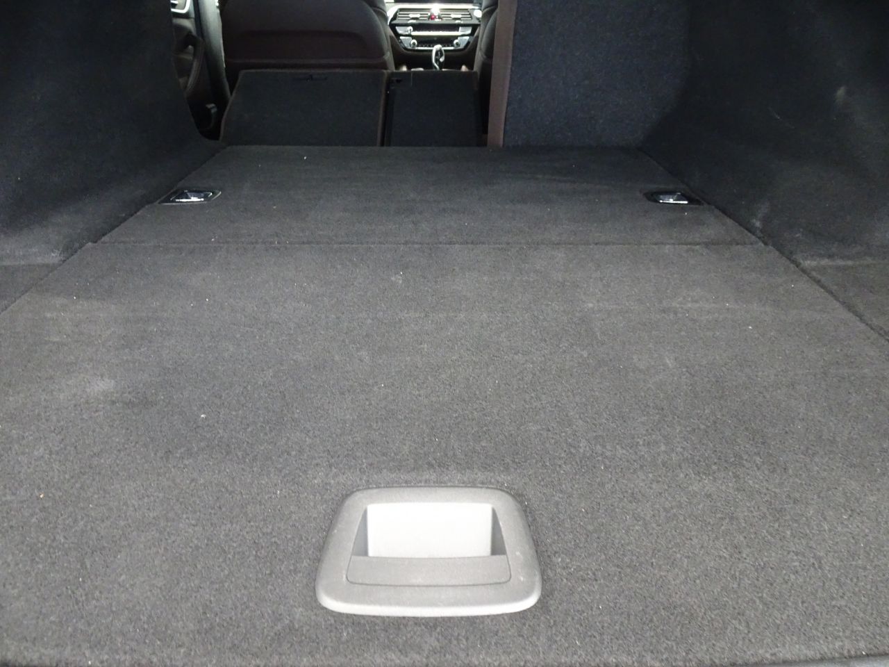 530e Sedan RHD