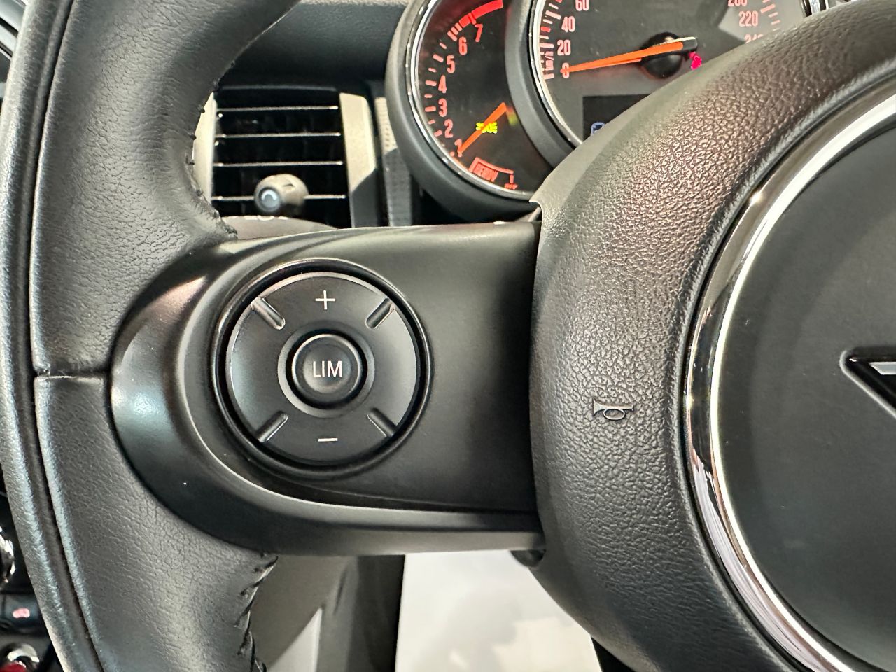 F55 MINI Cooper 5-Door Hatch LCI