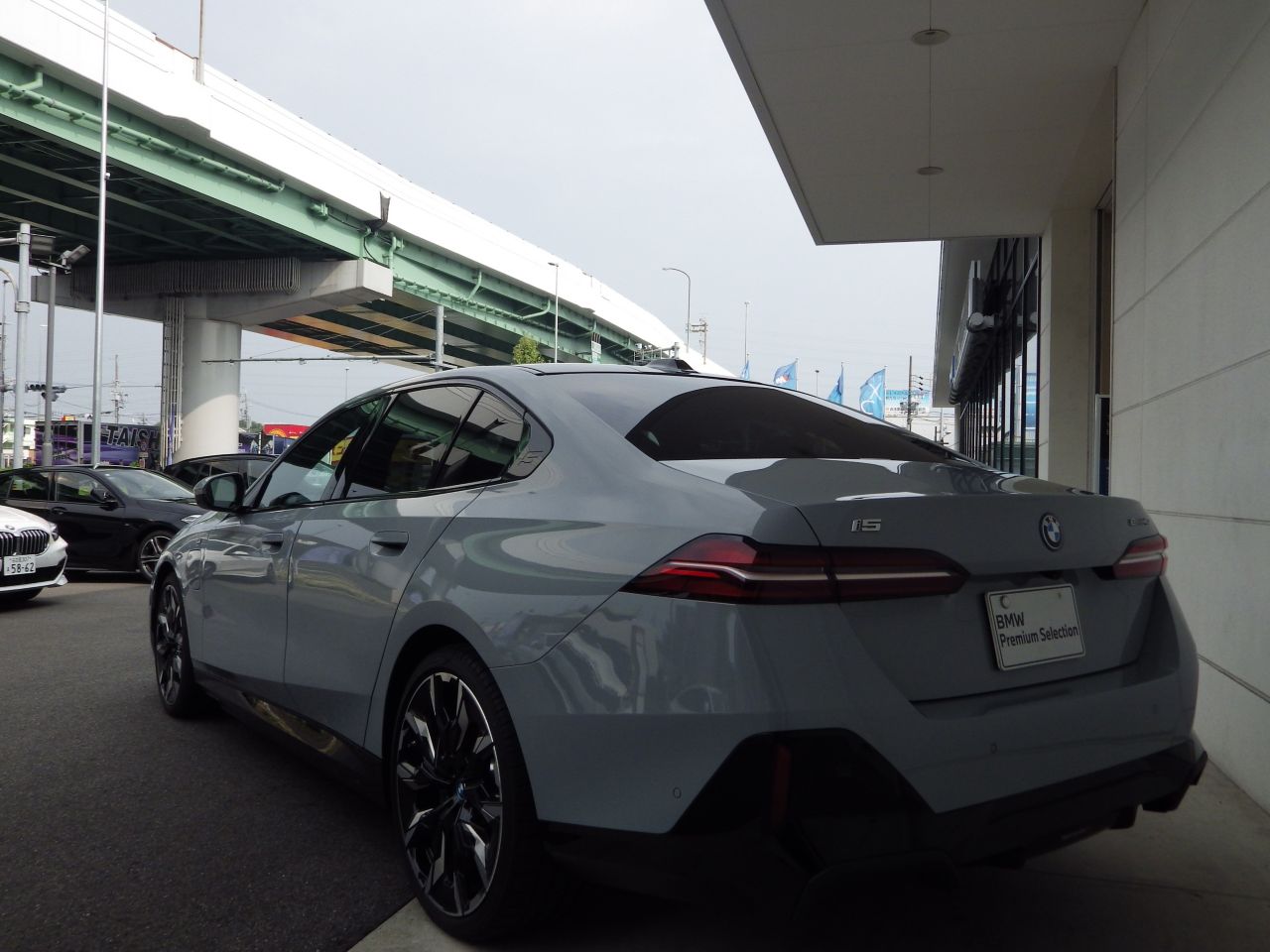 BMW i5 eDrive40 Sedan RHD