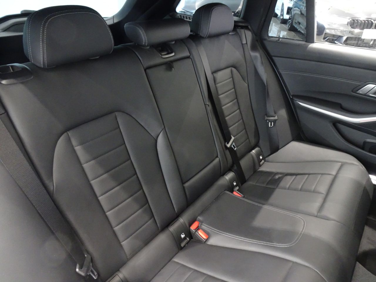 G21 320i RHD
