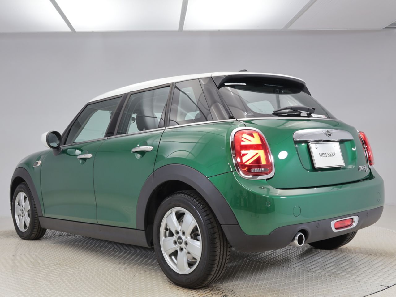 MINI F55 Cooper D 5dr Hatch LCI