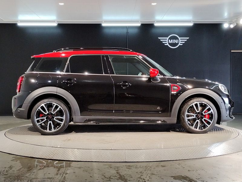 MINI John Cooper Works ALL4 Countryman RHD