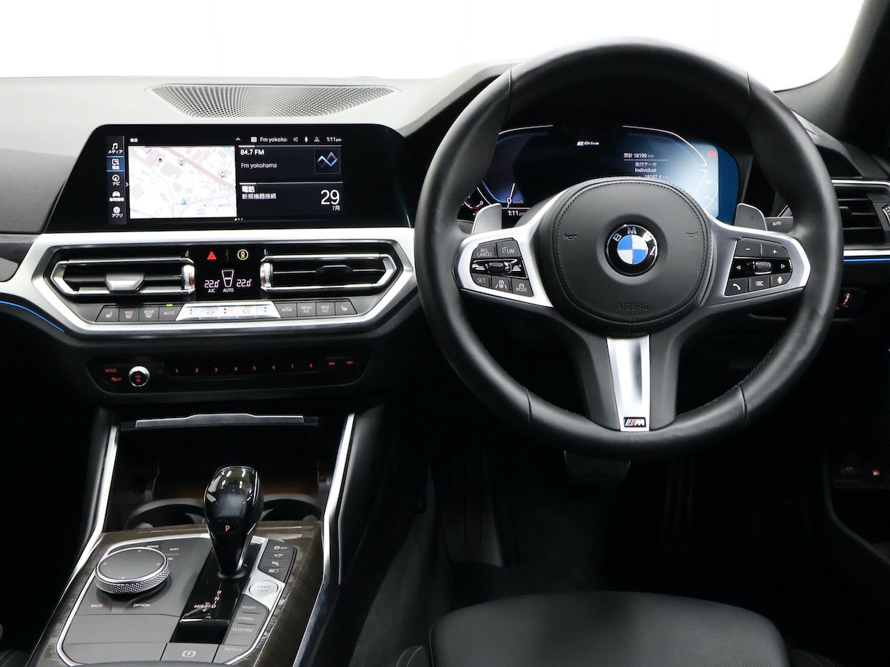 G20 330e Saloon RHD