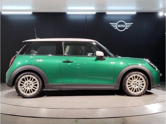 F66 MINI Cooper C 3Dr