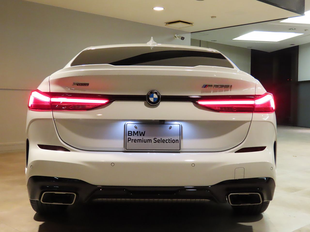 F4* **35i xDrive **** ***** B48 2.0i