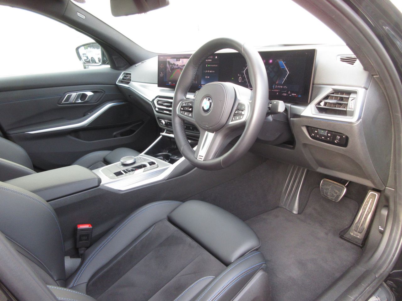 320d xDrive Berline RHD