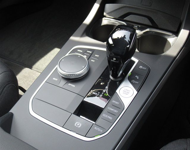 F40 118d Sports Hatch 5-door B47 2.0d