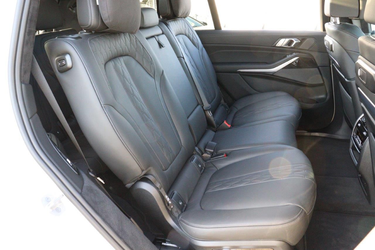 X7 xDrive40d RHD US