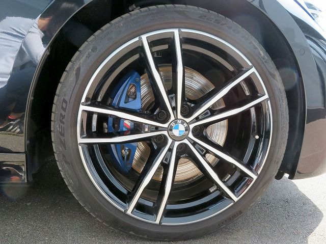 G21 320i RHD