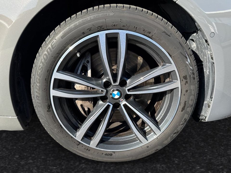 BMW 740