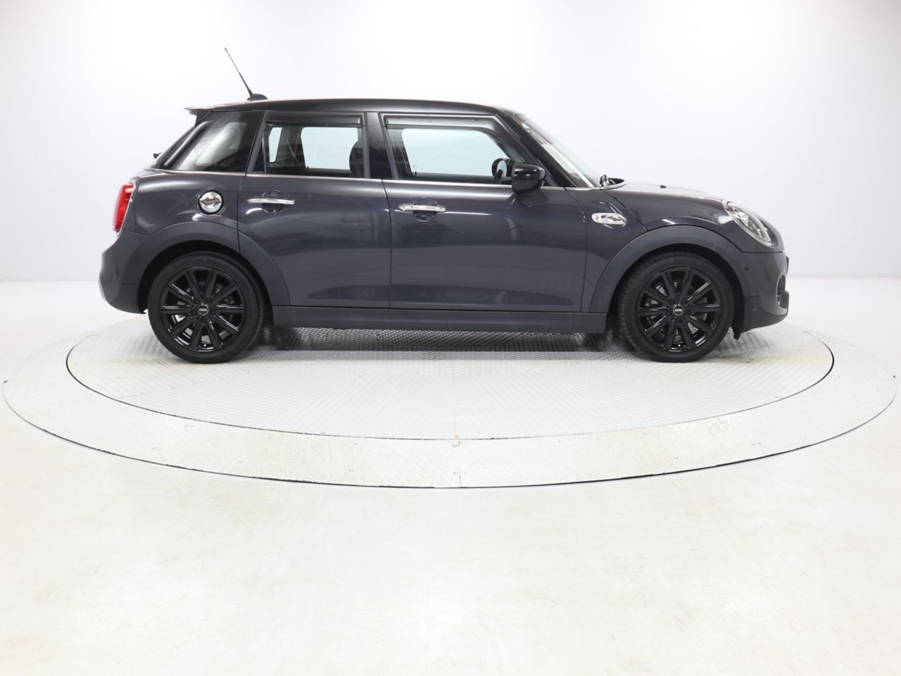 F55 MINI Cooper SD 5dr Hatch LCI