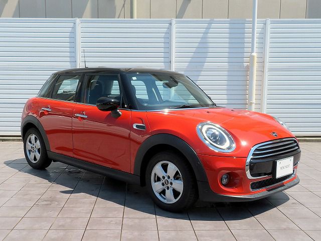 F55 COOPER D (AT)