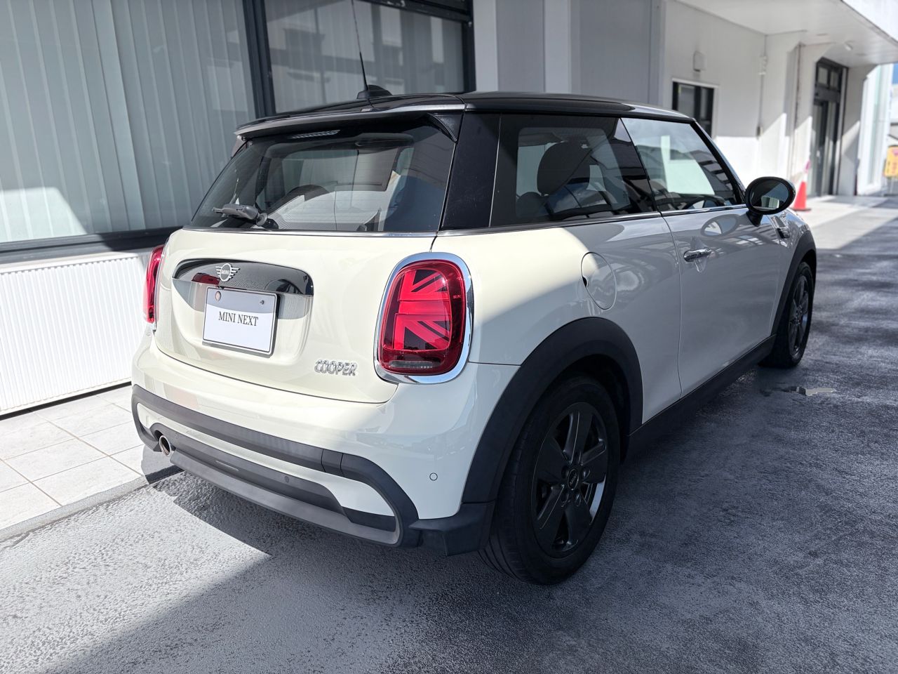 MINI Cooper F56 RHD