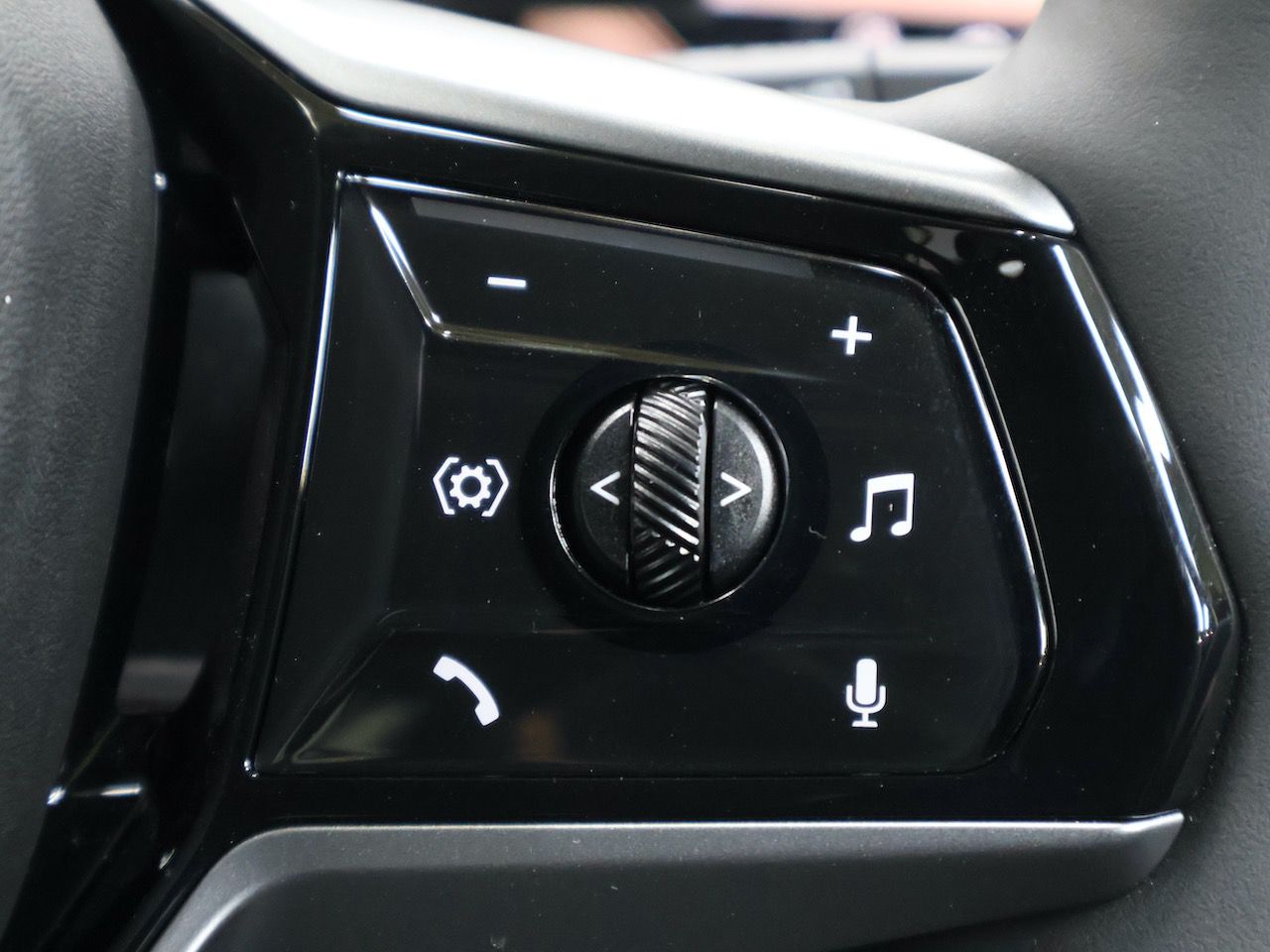 BMW i5 eDrive40 M Sport RHD