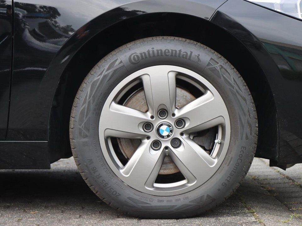 BMW 118