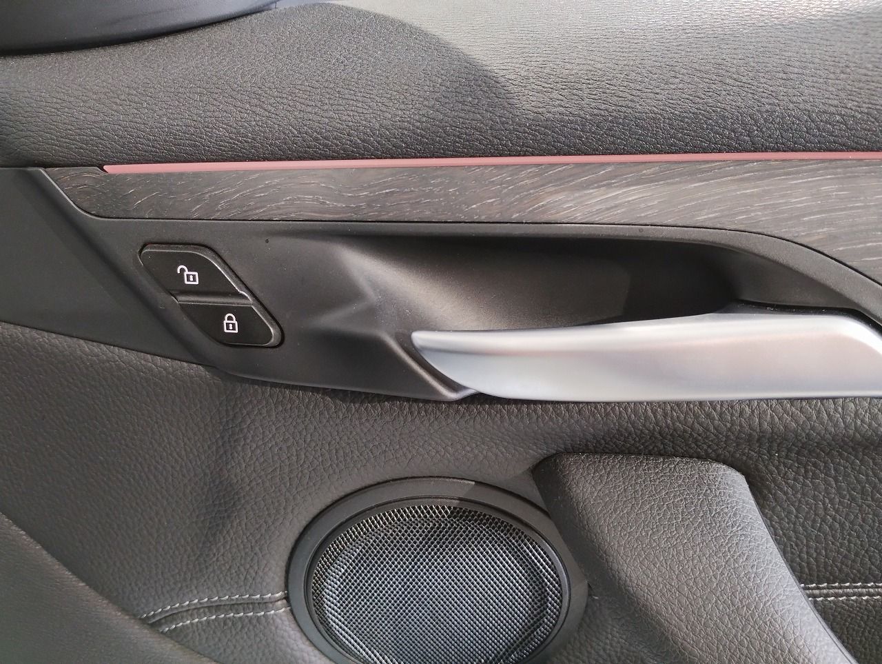 X1 sDrive18i RHD