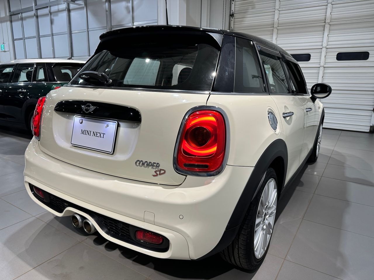 F55 COOPER S D(AT)