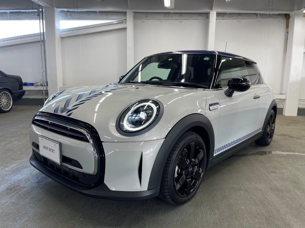 MINI Cooper F56 RHD