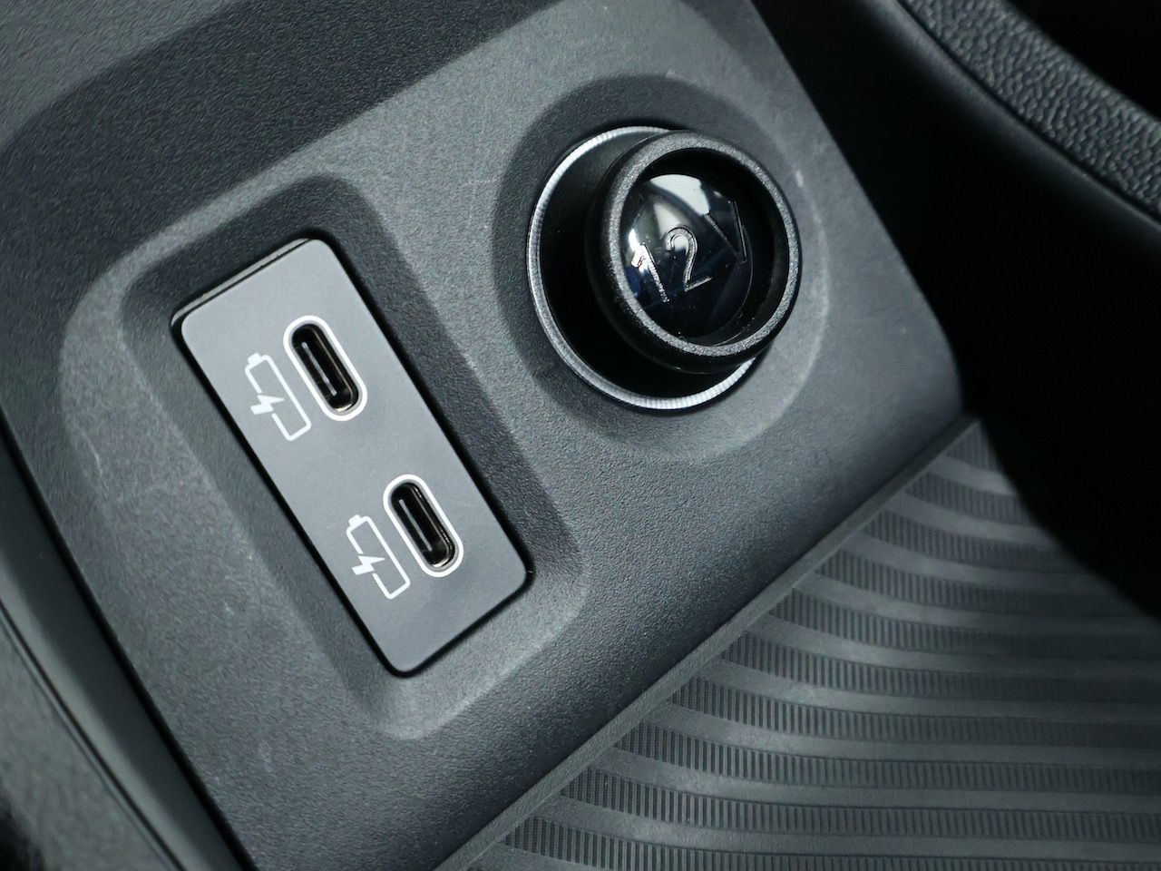F66 MINI Cooper C 3Dr