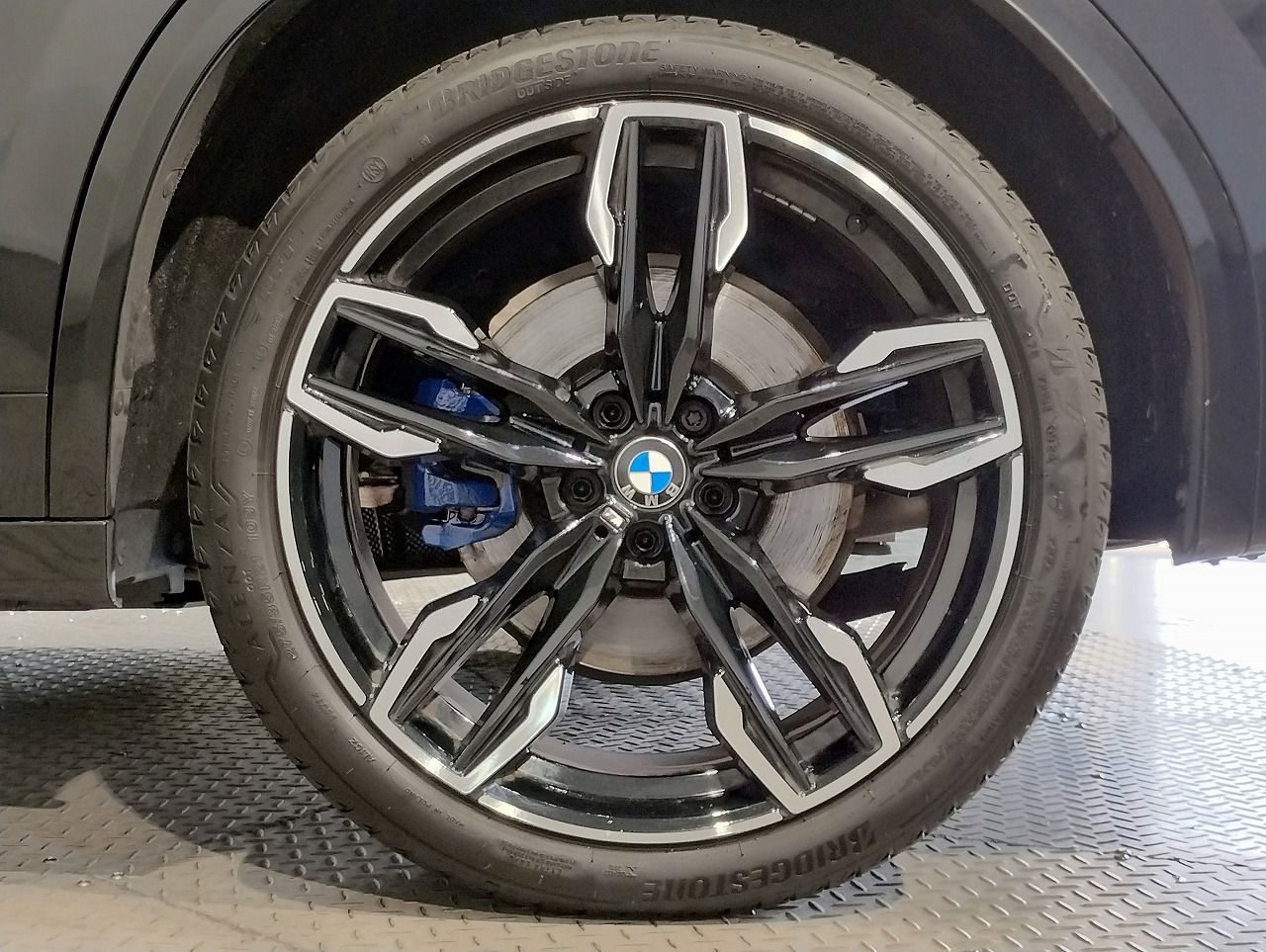 G01 X3 M40d RHD LCI ZA